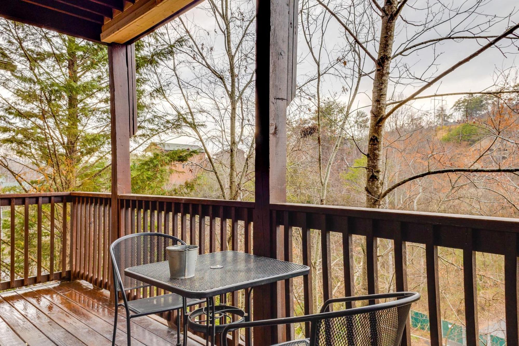 Pigeon Forge Resort Studio Cabin On Dollywood Ln! ภายนอก รูปภาพ