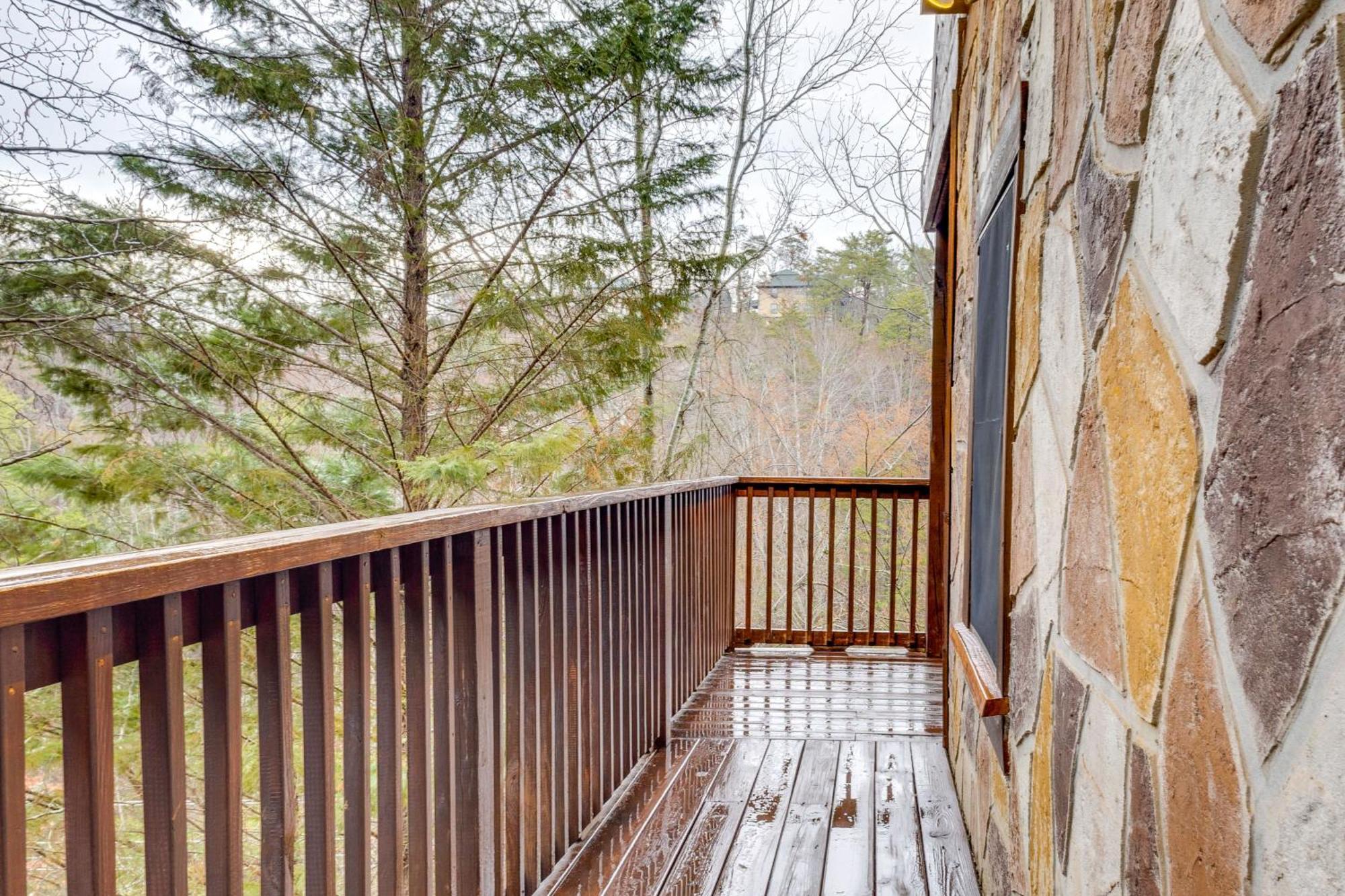 Pigeon Forge Resort Studio Cabin On Dollywood Ln! ภายนอก รูปภาพ