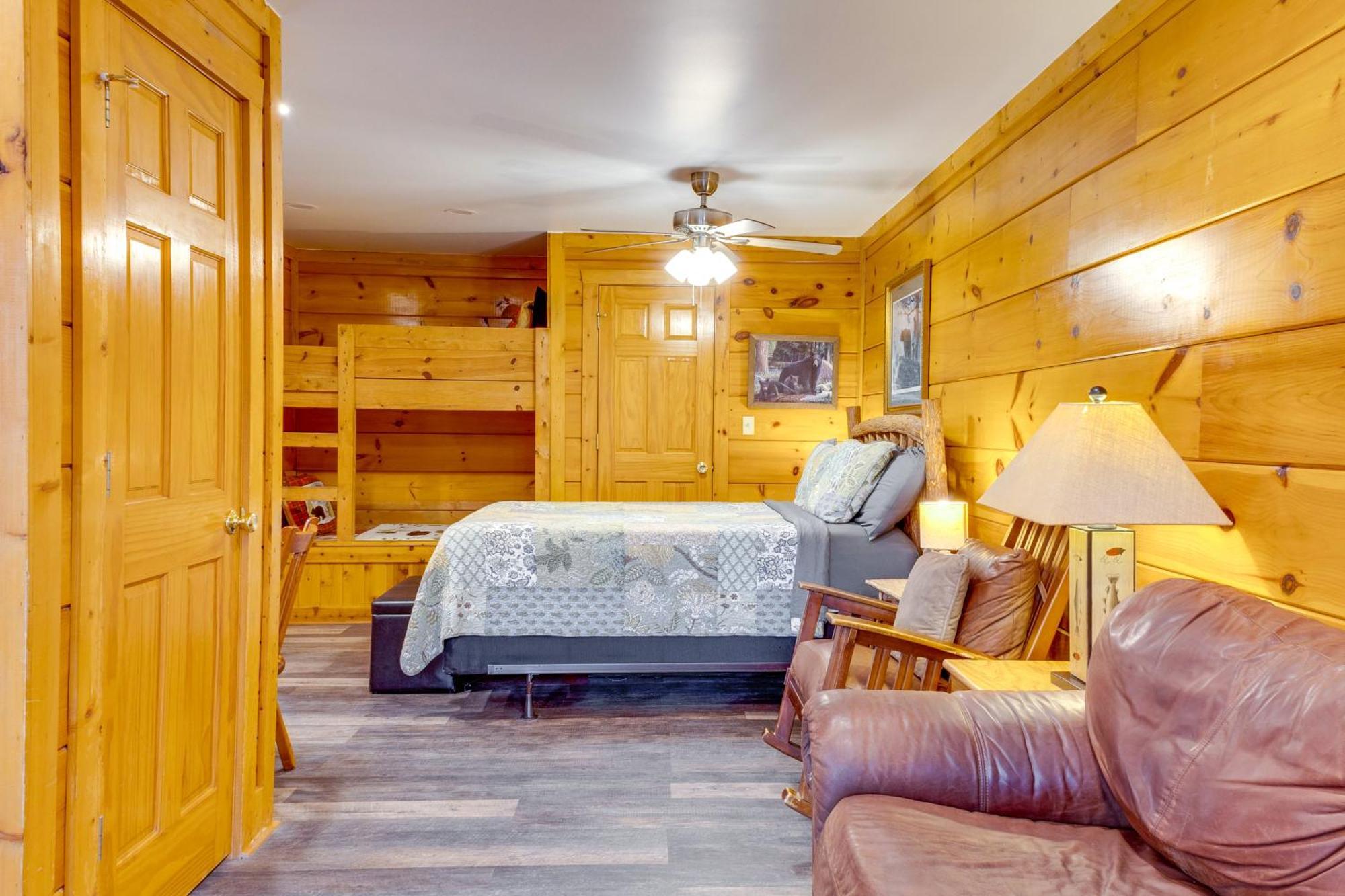 Pigeon Forge Resort Studio Cabin On Dollywood Ln! ภายนอก รูปภาพ