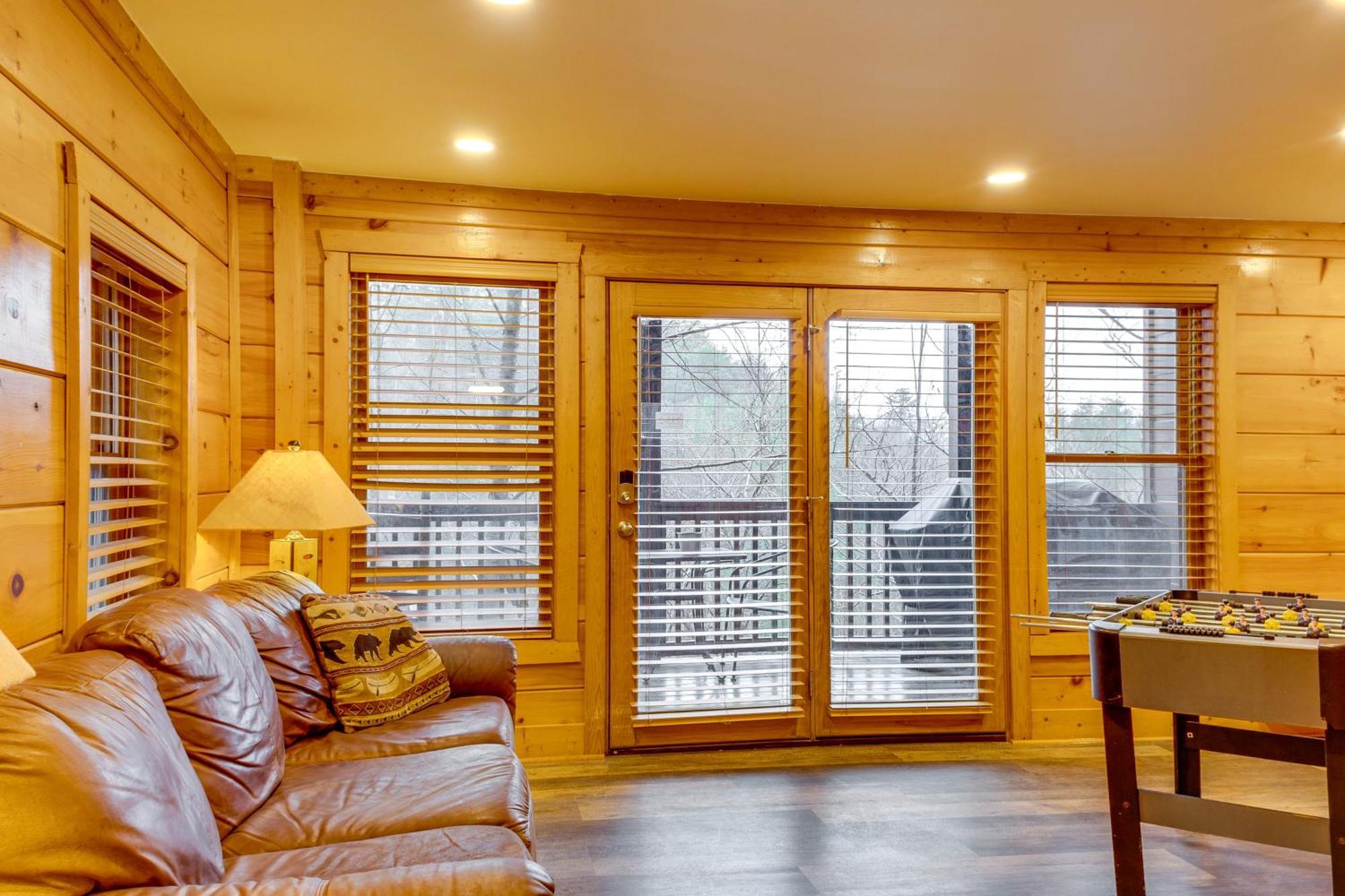 Pigeon Forge Resort Studio Cabin On Dollywood Ln! ภายนอก รูปภาพ