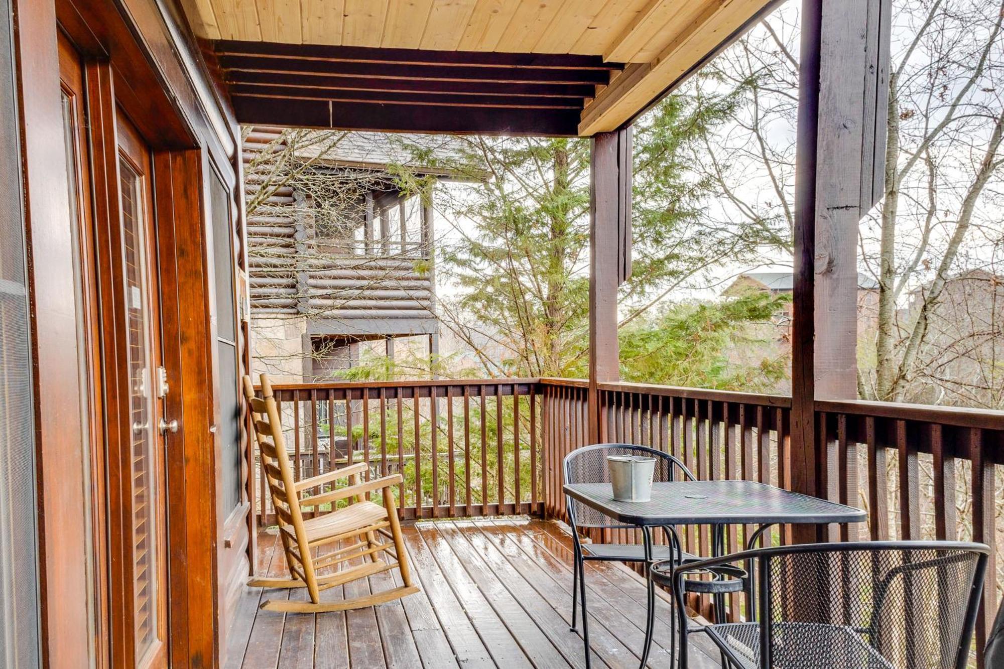 Pigeon Forge Resort Studio Cabin On Dollywood Ln! ภายนอก รูปภาพ